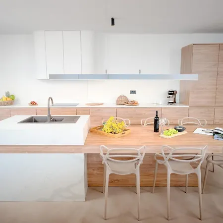 Stylish 3Br Seafront Villa With Direct Sea Access Near Hvar Old Town Villa Hvar Town
